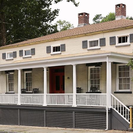 مبيت وإفطار Kingston Carriage House المظهر الخارجي الصورة