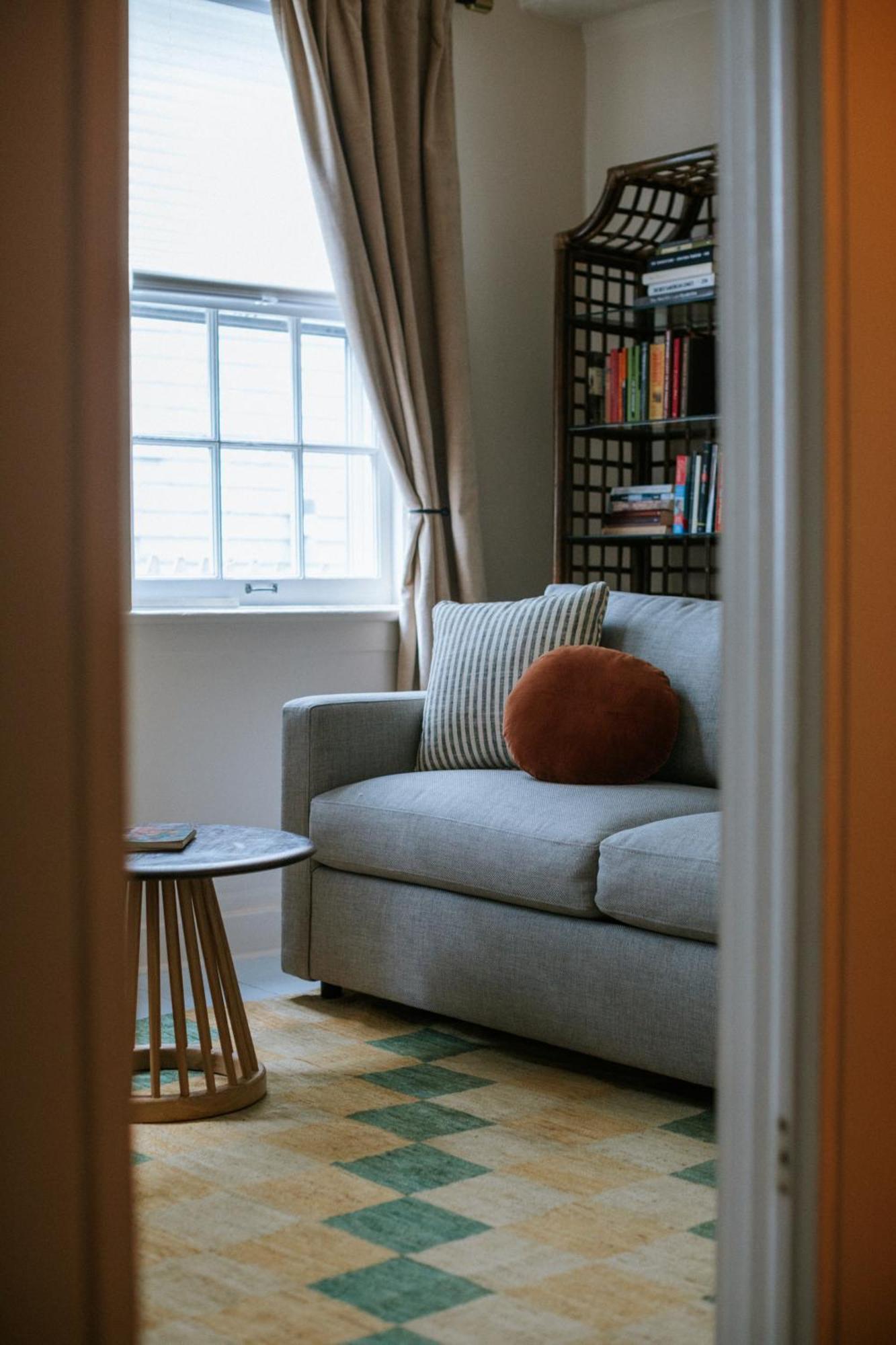 مبيت وإفطار Kingston Carriage House المظهر الخارجي الصورة
