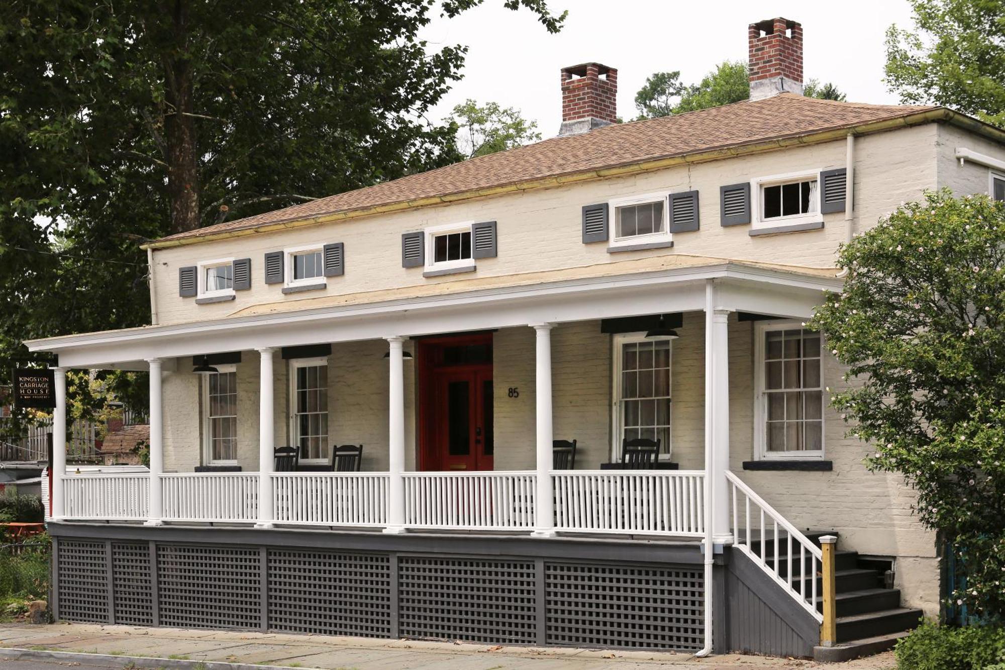 مبيت وإفطار Kingston Carriage House المظهر الخارجي الصورة