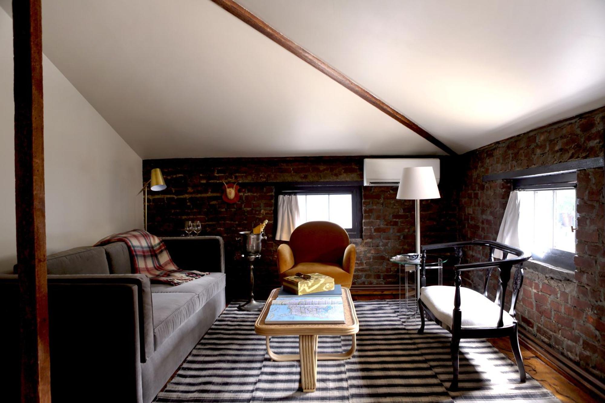 مبيت وإفطار Kingston Carriage House المظهر الخارجي الصورة